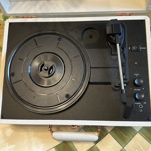 Crosley Record Player- Cream Color w/ Rose Golden Accents- From Urban Outfitters - Picture 3 of 8